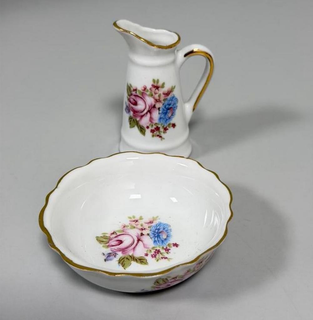 ROYAL PORCELAIN P. Limoges 24KT Gold melkkan en schaaltje, Ophalen of Verzenden