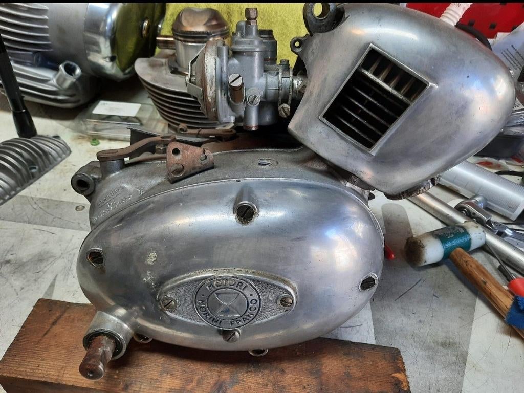 Motori morini franco blok, Ophalen