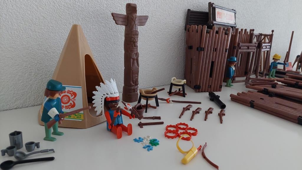 Playmobil verzameling fort indiaan boot jeep ruimte, Ophalen, Gebruikt