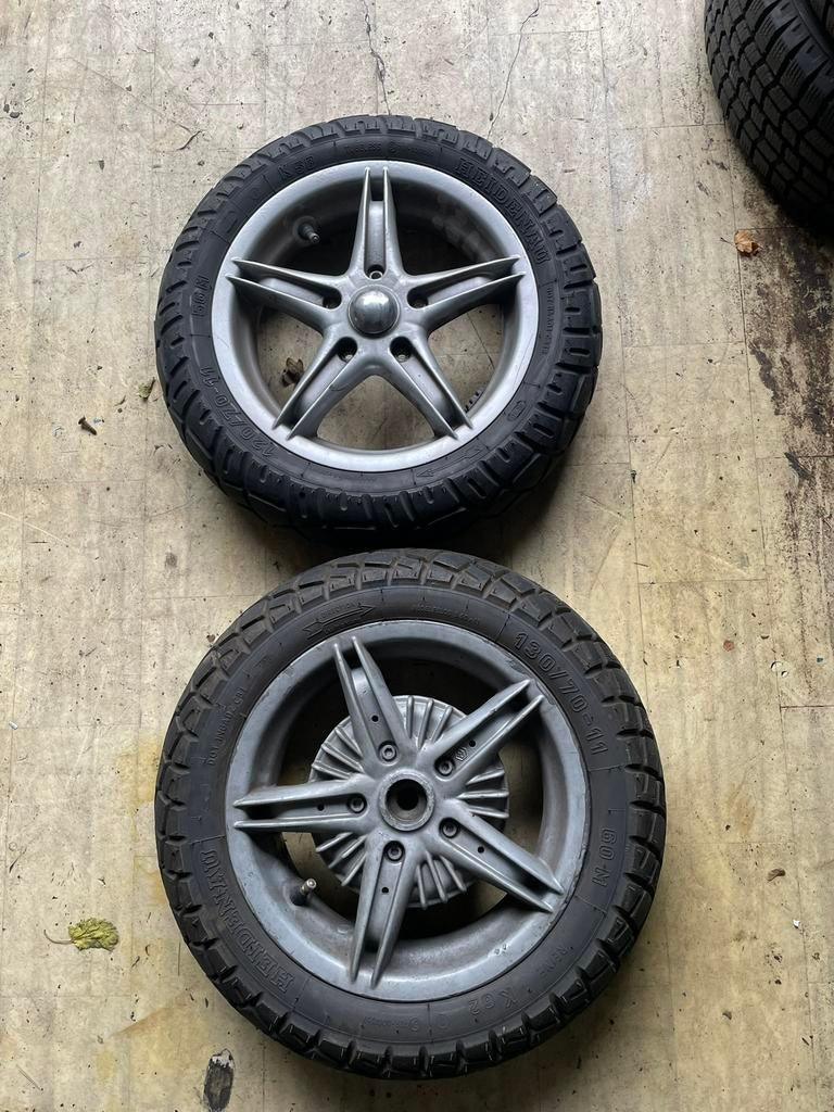 Piaggio hexagon lxt velgenset, Ophalen