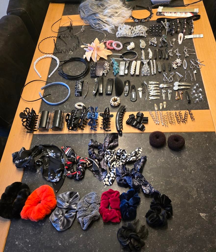 Grote verzameling zeer mooie en schone haaraccessoires, Ophalen of Verzenden, Zo goed als nieuw, Pruik of Haarverlenging