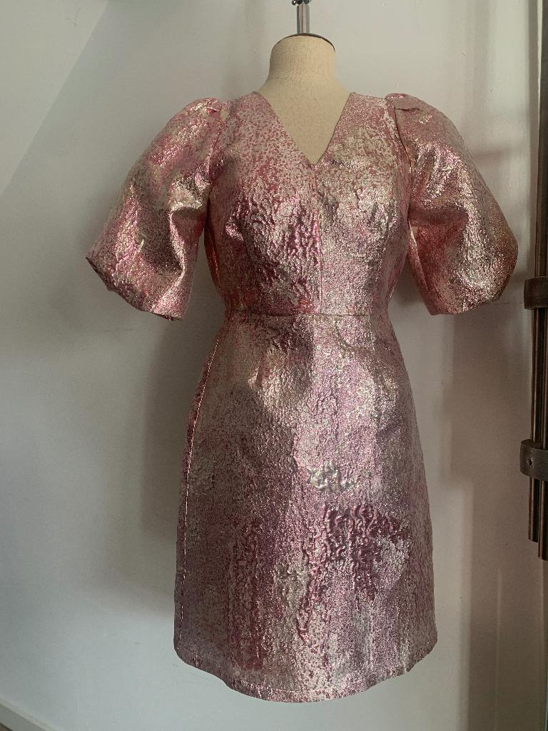 Freebird icons jurk roze metalic S/36, Verzenden, Nieuw, Roze, Maat 36 (S)