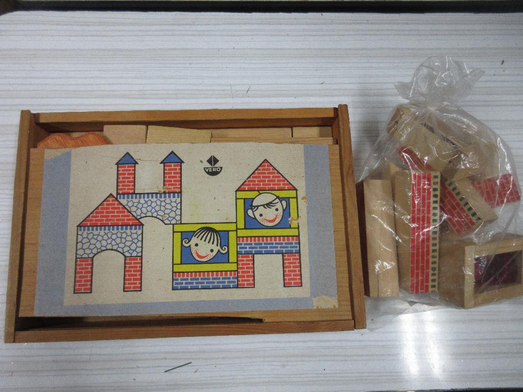 Oude blokkendoos en extra blokken, Antiek en Kunst, Antiek | Speelgoed, Ophalen of Verzenden