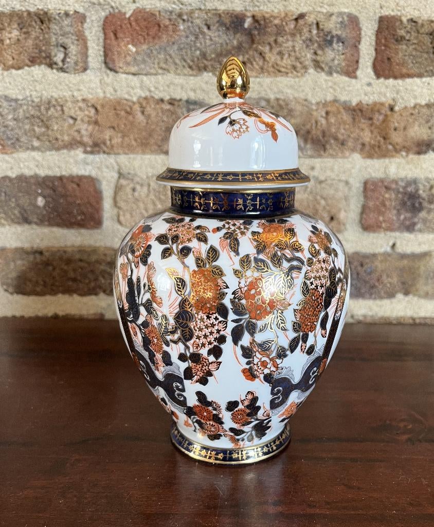 Saji Imari Japan Pot met deksel, Antiek en Kunst, Ophalen of Verzenden