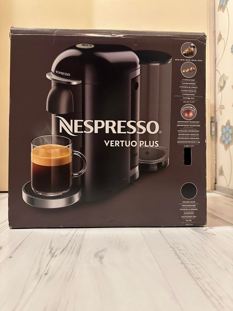 Nespresso vertuo plus, Ophalen, Koffiemachine, Zo goed als nieuw, Koffiepads en cups