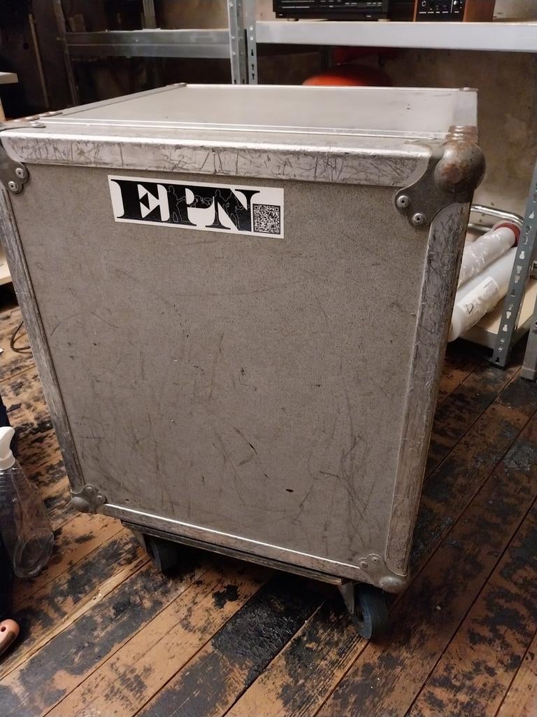 Flightcase op wielen - 19 inch rack, Ophalen, Gebruikt, Speaker of Versterker, Flightcase