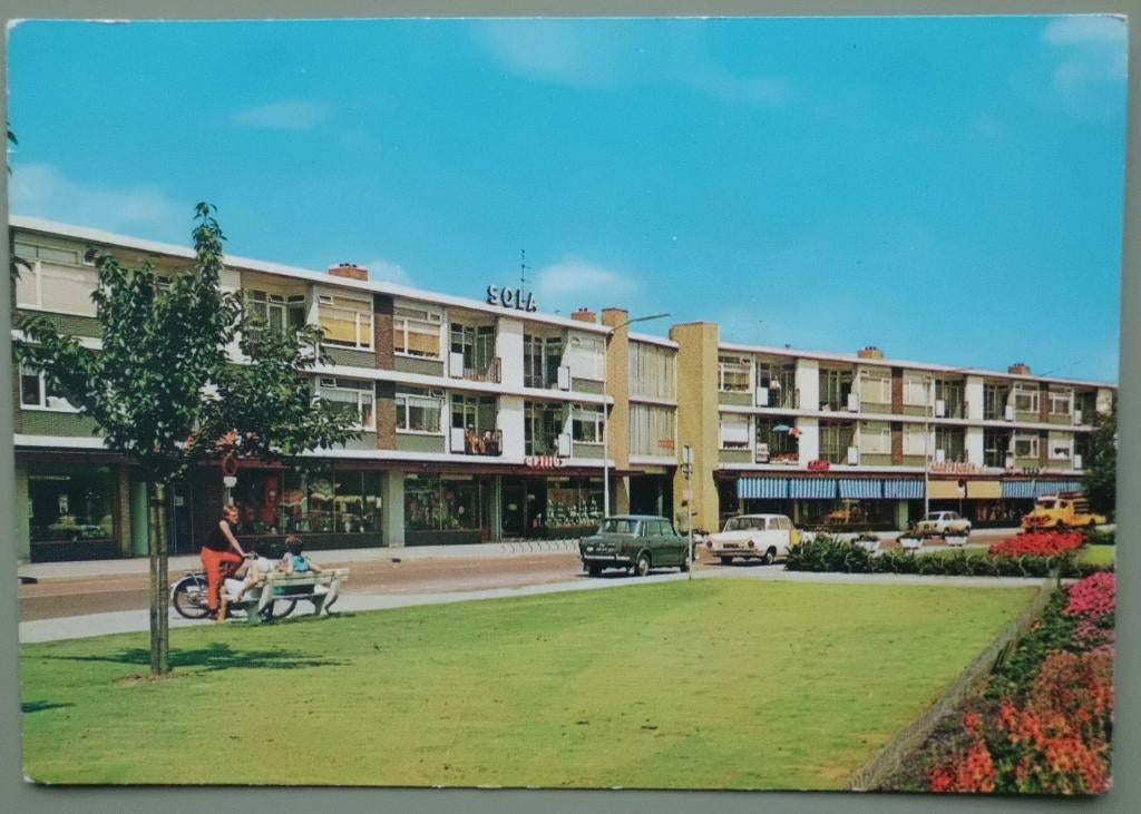 Stadskanaal - Beneluxlaan - oude autos - fiat ford brommer, Ophalen of Verzenden, 1960 tot 1980, Gelopen, Groningen