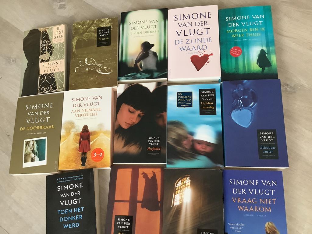 Simone van der Vlugt boeken - Per stuk of als set, Ophalen of Verzenden, Gelezen, Nederland