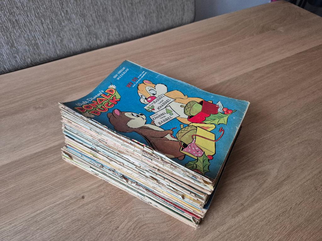 58 oude jaren '60 Donald Duck weekbladen, Boeken, Stripboeken, Ophalen of Verzenden, Meerdere stripboeken, Donald Duck / Disney
