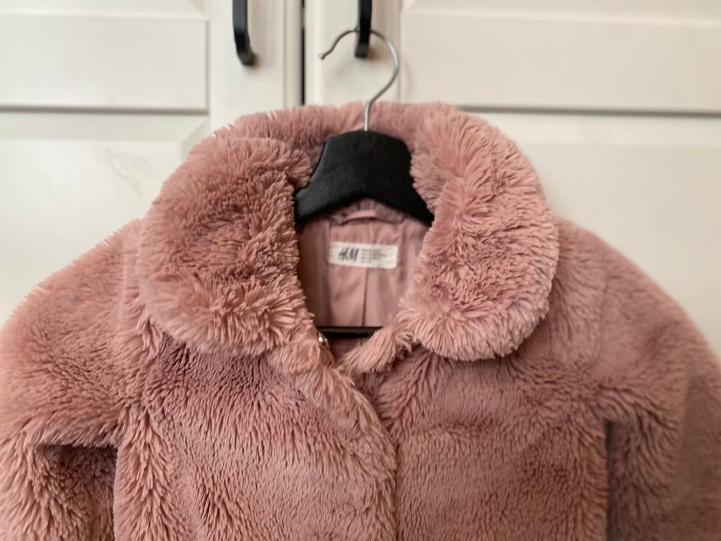 H&M meisjejas imitatiebont poederroze maat 98, Ophalen of Verzenden, Zo goed als nieuw, Meisje, Jas