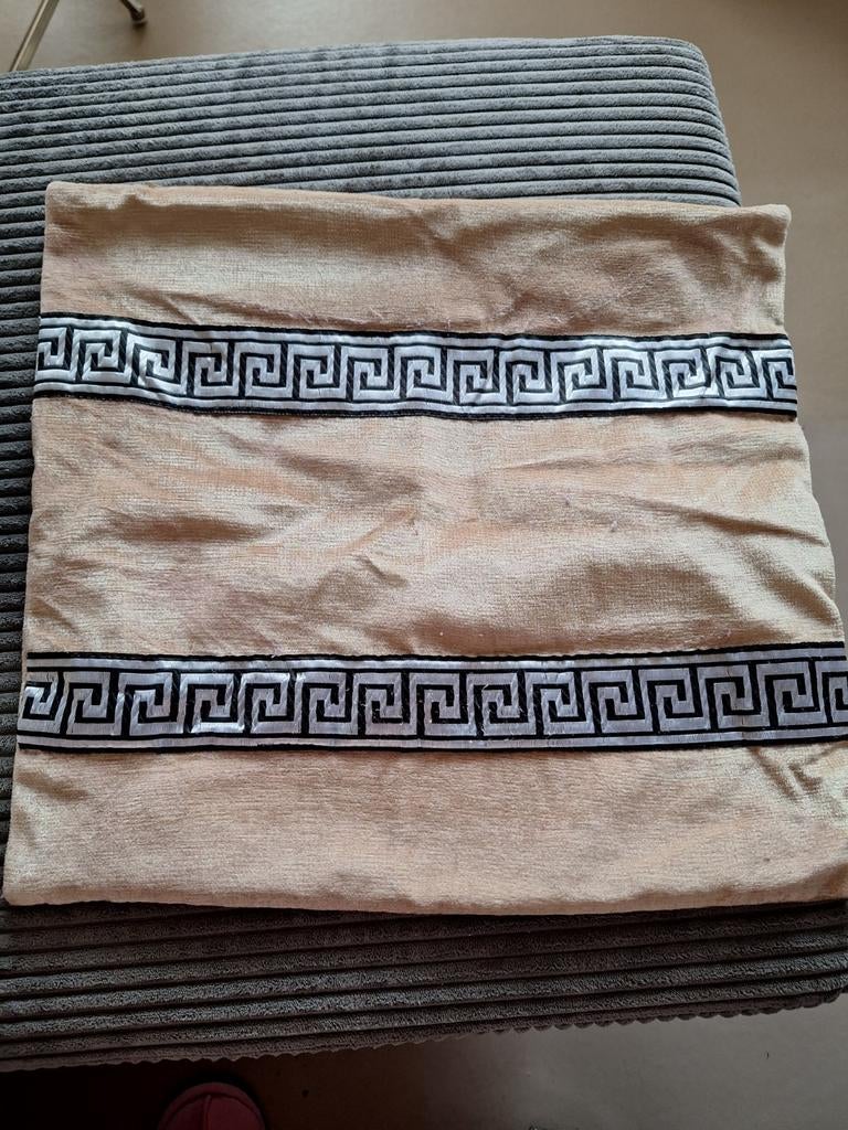 3 stuks versace kussen hoezen, Ophalen of Verzenden, Vierkant