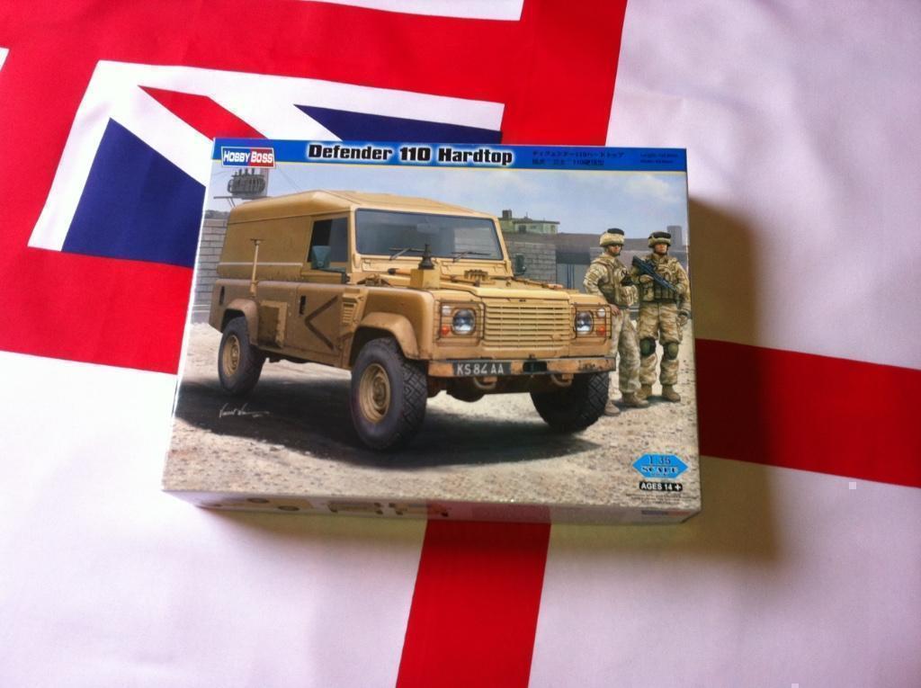 HobbyBoss	82448	Defender 110 Hardtop	1/35, Verzenden, Nieuw, 1:32 tot 1:50, Italeri