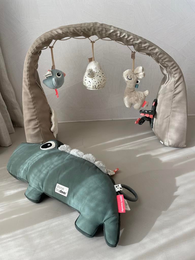 Done by deer babygym en buikkussen, Kinderen en Baby's, Speelgoed | Speelkleden, Ophalen of Verzenden, Zo goed als nieuw
