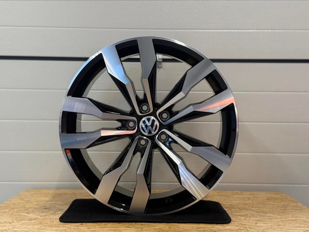 Nieuw Setje 19” Volkswagen Suzuka Tiguan T-Roc R-Line Velgen, Velg(en), Nieuw, Ophalen of Verzenden, 235 mm