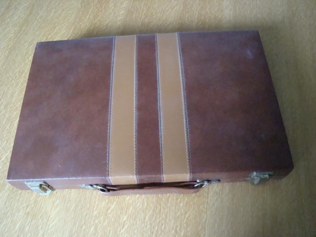 Backgammon in koffer, Ophalen of Verzenden, Zo goed als nieuw