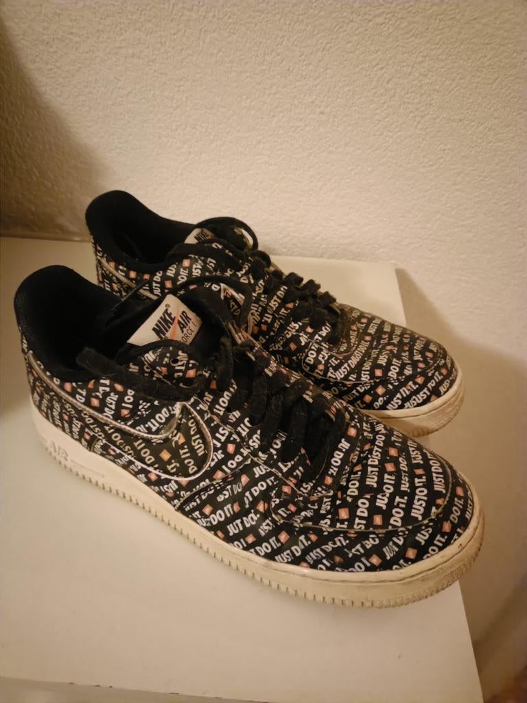 Nike Air Force One "just do it" maat 42, Zwart, Nike, Ophalen of Verzenden, Gedragen