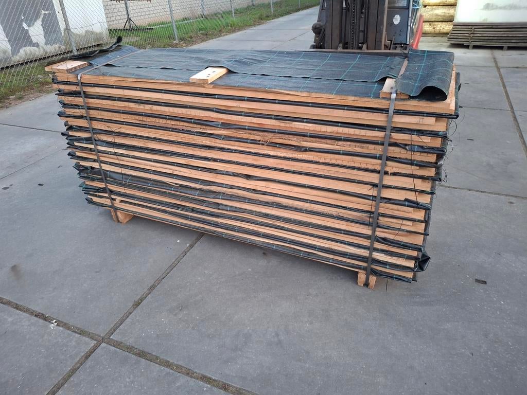 Robinia beschoeiing Schotten palen, Ophalen, Nieuw, Hout, Tuinhek