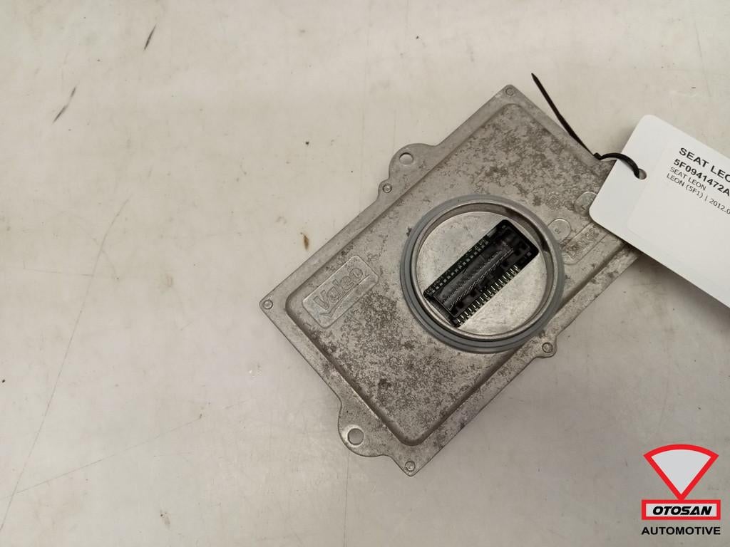 Seat Leon 5F Golf 7 Koplamp LED Module 5F0941472A, Gebruikt, Autovia A-2, Km 585 585
08760  Martorell, ES, Ophalen of Verzenden