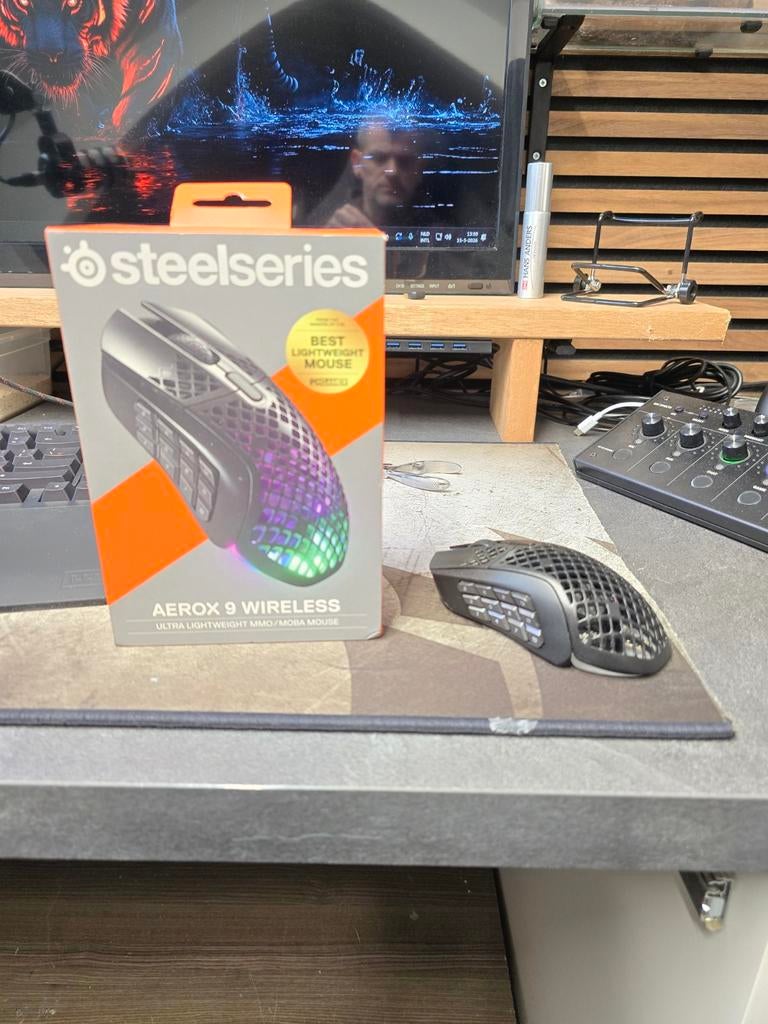 SteelSeries Aerox 9 Wireless Gaming Muis, Computers en Software, Muizen, Nieuw, Muis, Rechtshandig, Draadloos, Gaming muis, Ophalen of Verzenden