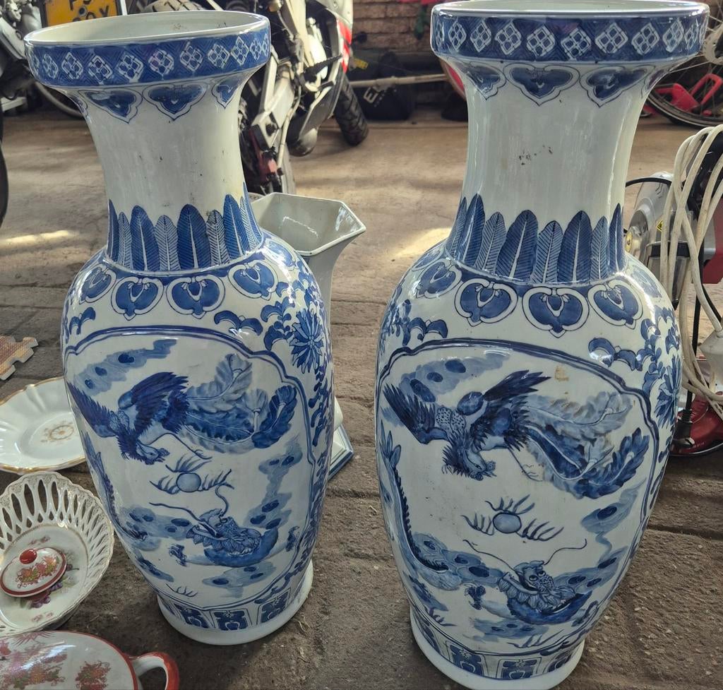 2 mooie Chinese vazen - blauw-wit porselein, 63 cm hoog, Antiek en Kunst, Ophalen