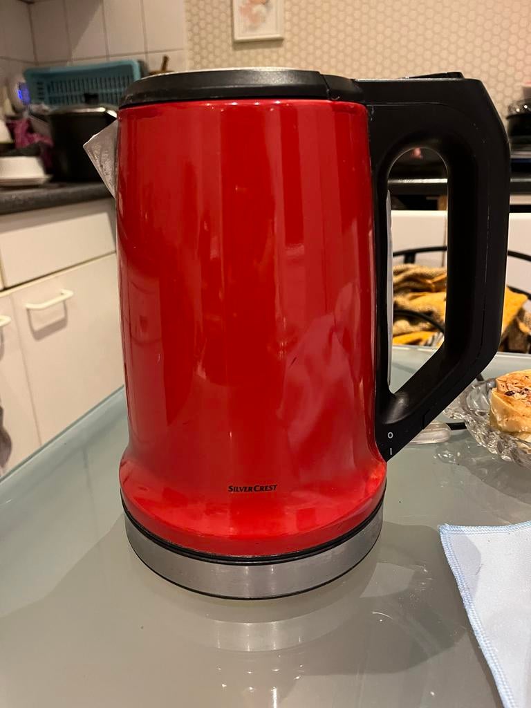 SilverCrest waterkoker rood -, 1 tot 2 liter, Ophalen of Verzenden, Zo goed als nieuw