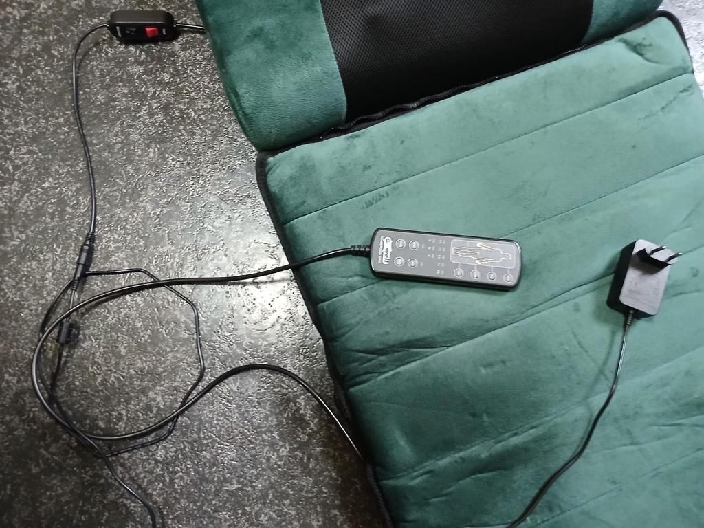 Te koop zgan Ezwell massagemat, Computers en Software, Laptophoezen, Ophalen of Verzenden, 17 inch of meer, Zo goed als nieuw