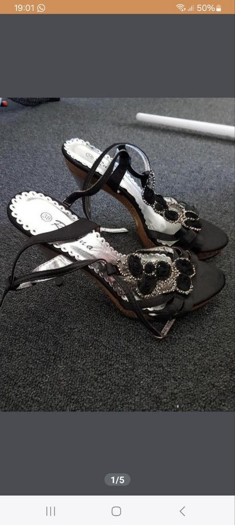 Nieuwe pumps/high heels maat 38, Ophalen of Verzenden, Nieuw, Zwart