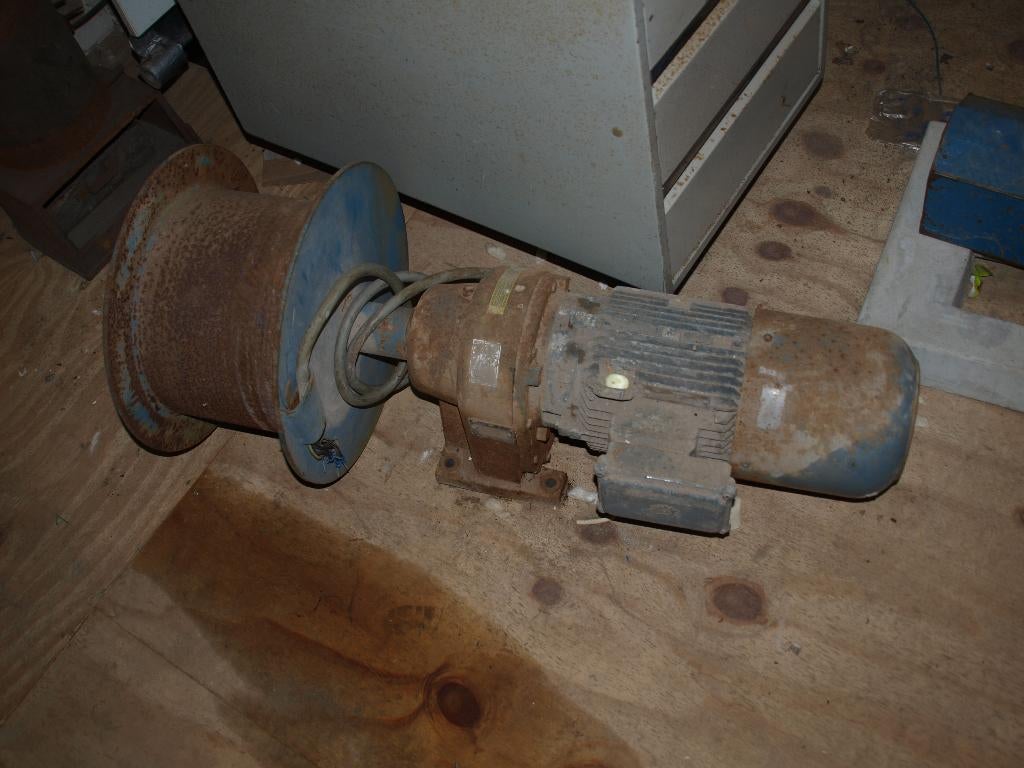 lierwerk elektrisch 400 Volt met kabeltrommel gebruikt, Ophalen, Gebruikt, Elektrisch