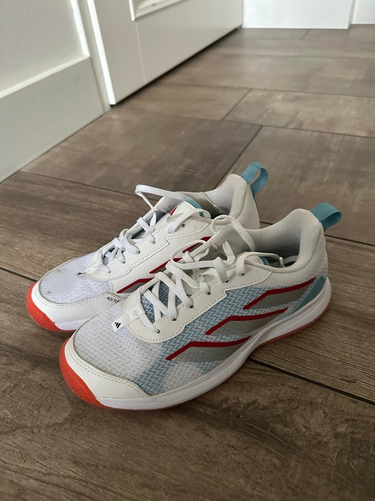 Adidas dames tennisschoenen maat 38, Kleding | Dames, Schoenen, Ophalen of Verzenden, Gedragen, Wit, Sportschoenen