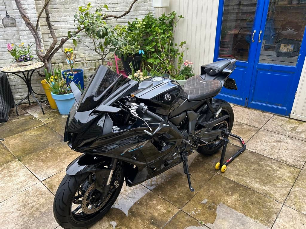Yamaha R7 (2022) – A2 – Veel opties – Dealer onderhouden