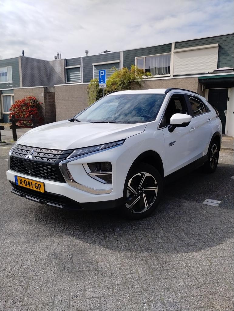Mitsubishi Eclipse Cross 2.4 PHEV Intense, Auto's, Mitsubishi, Automaat, 4 cilinders, SUV of Terreinwagen, 1500 kg