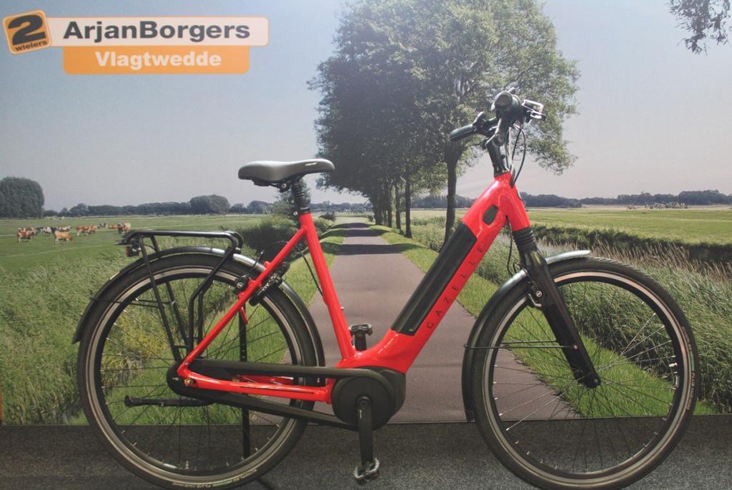 Gazelle Ultimate C8 HMB Dames Champion Red 57cm 2021, Gebruikt, -, - 0
-, NL, -