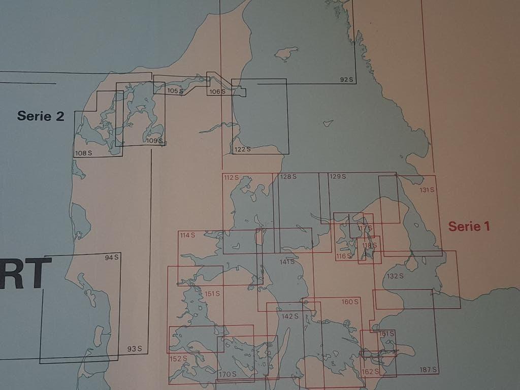 Waterkaarten zeekaarten vaarkaarten, Watersport en Boten, Verzenden, Zo goed als nieuw, Overige typen