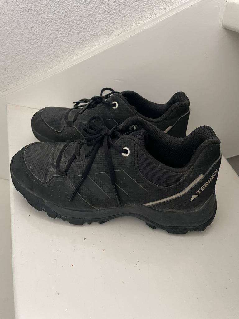 Adidas Terrex (wandel/berg) schoen maat 32, Kinderen en Baby's, Kinderkleding | Schoenen en Sokken, Jongen of Meisje, Schoenen