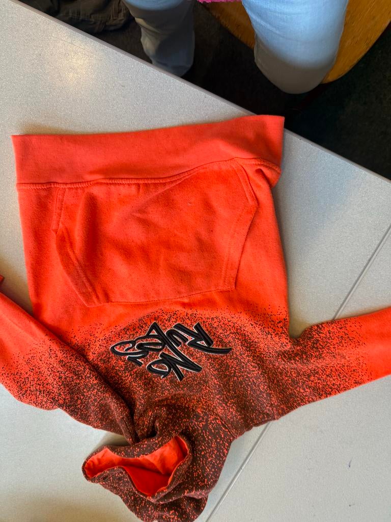 Oranje hoodie maat 134/140, Kinderen en Baby's, Kinderkleding | Maat 134, Ophalen, Gebruikt, Jongen of Meisje, Trui of Vest