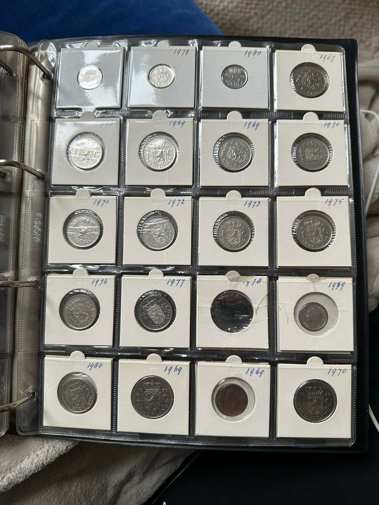 Muntenverzameling met Nederlandse munten in album, Ophalen of Verzenden, Koningin Juliana, Overige waardes, Setje