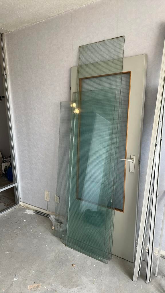 Draadglas 4 panelen, Doe-het-zelf en Verbouw, Glas en Ramen, Ophalen, Zo goed als nieuw, Minder dan 80 cm, 160 cm of meer
