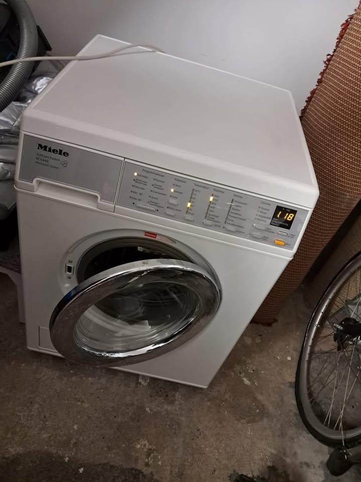 Oersterke wasmachine MIELE W5445 WPS. 6kg trommel, Ophalen, Refurbished, Voorlader, 85 tot 90 cm