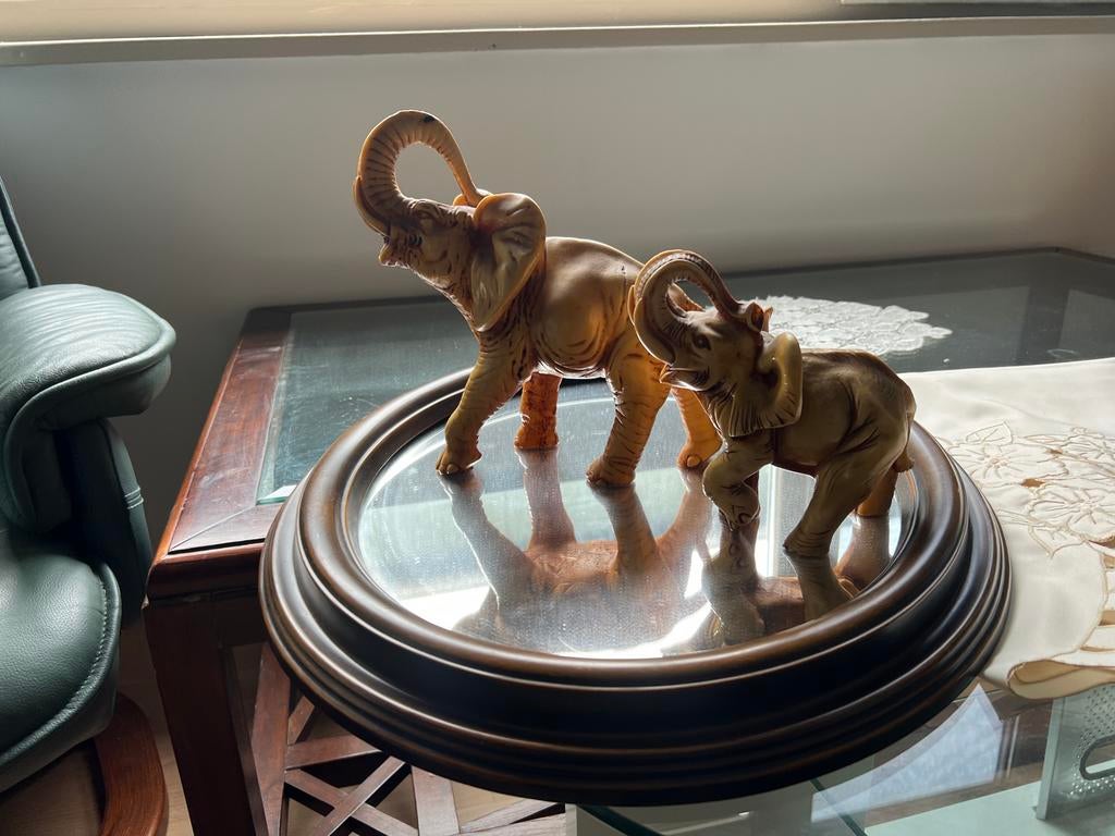 Twee olifanten beeldjes, Verzamelen, Beelden en Beeldjes, Ophalen of Verzenden, Gebruikt, Dier