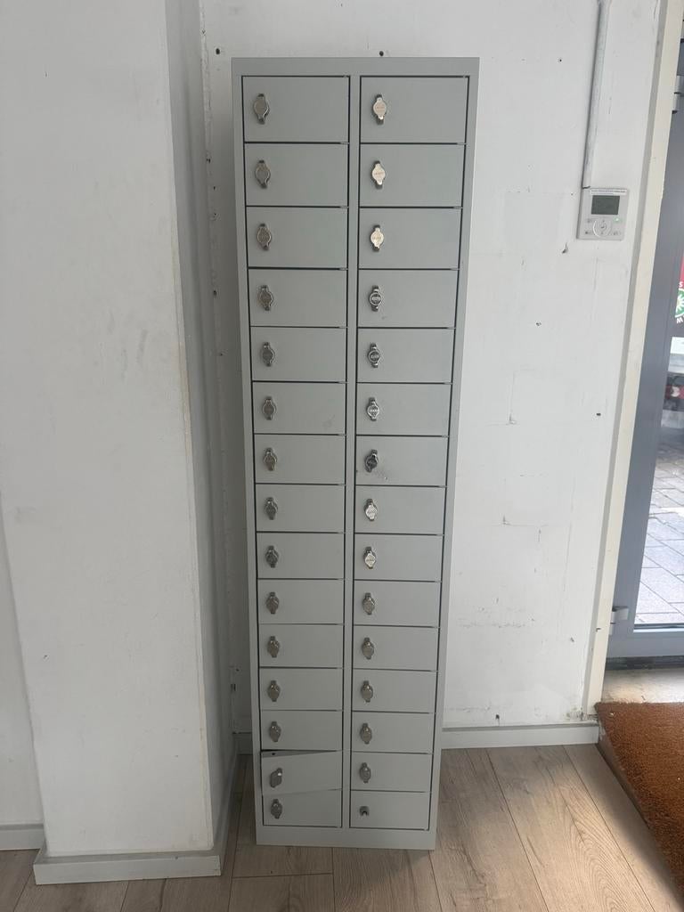 Locker kast met kleine kluisjes, Huis en Inrichting, Kasten | Lockerkasten, Ophalen, Gebruikt