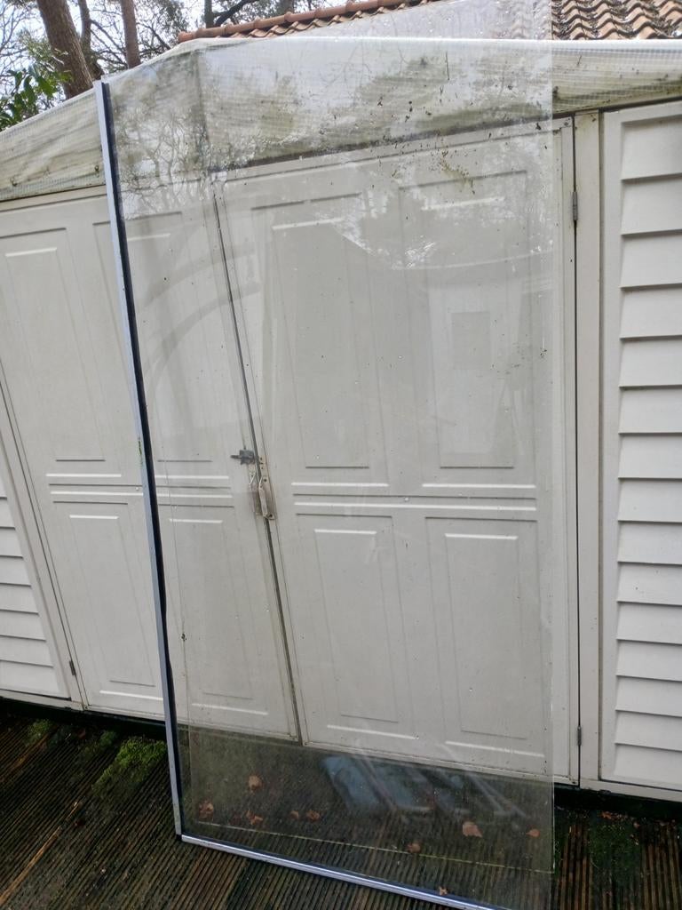 Plexiglas platen (4 stuks), ongeveer 2x1m, Doe-het-zelf en Verbouw, Glas en Ramen, Ophalen, Gebruikt, 160 cm of meer