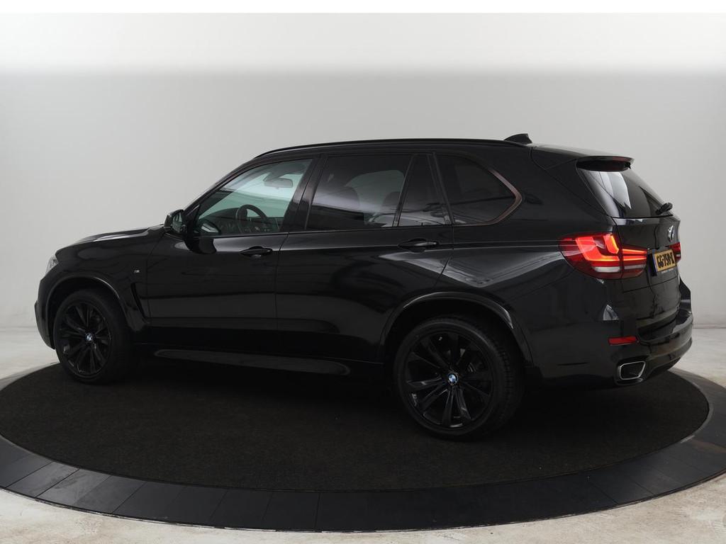 BMW X5 xDrive30d M Sport | 1e eigenaar | Panoramadak | Head-, Gebruikt, 2993 cc, Zwart, Diesel