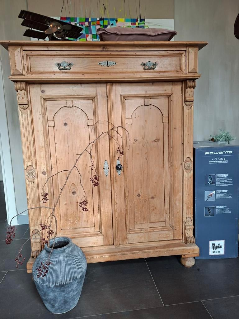 Houten meidenkast / spekkast, Ophalen of Verzenden