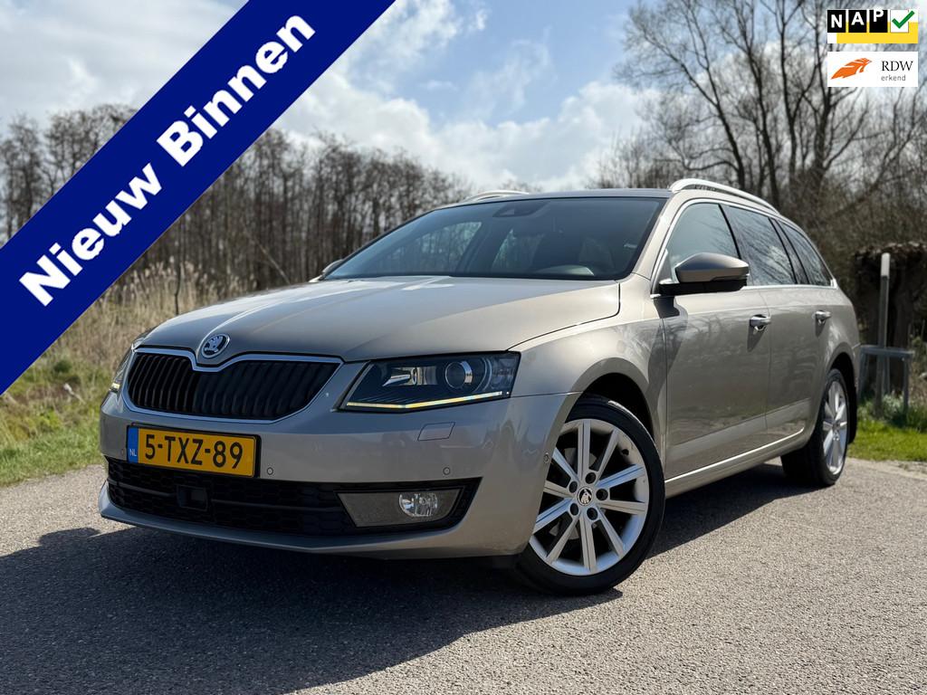 Skoda Octavia Combi 1.4 TSI Greentech Elegance Businessline, Euro 5, Stof, Gebruikt, Zwart