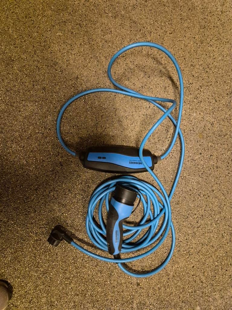 Mennekes Laadkabel Type 2 (Mode 2) voor Elektrische Auto, Ophalen of Verzenden, Zo goed als nieuw, Laadkabel
