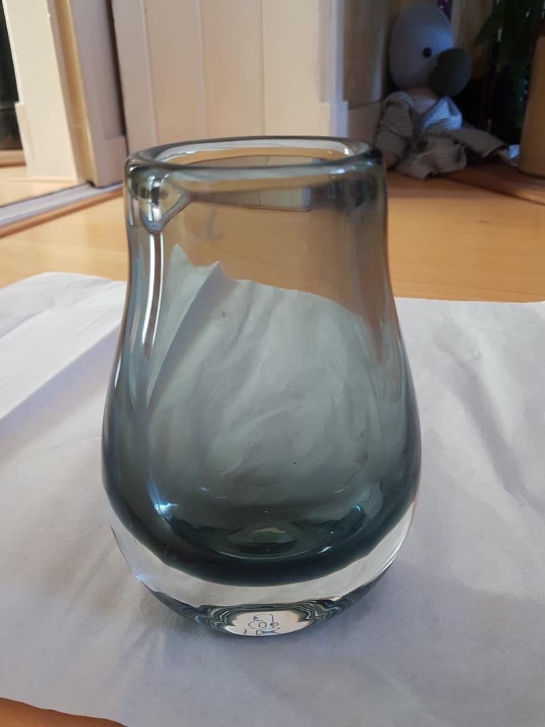 Mooie grijs gerookte vaas., Huis en Inrichting, Woonaccessoires | Vazen, Overige kleuren, Ophalen of Verzenden, Minder dan 50 cm