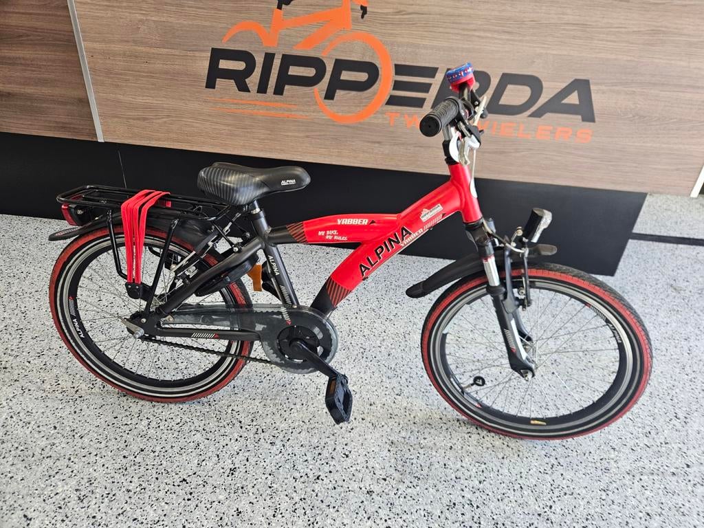 Alpina Yabber jongensfiets 20 inch - Zwart/Rood, Postbus 123, 8000 AC Zwolle, Ophalen of Verzenden, 20 inch, Alpina