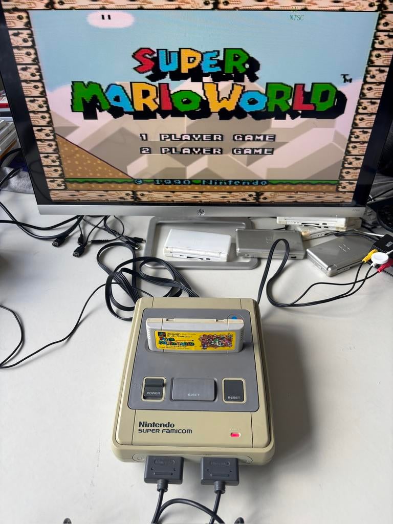 Nintendo Super Famicom - Japans, Spelcomputers en Games, Spelcomputers | Nintendo Super NES, Ophalen of Verzenden, Gebruikt, Met 2 controllers