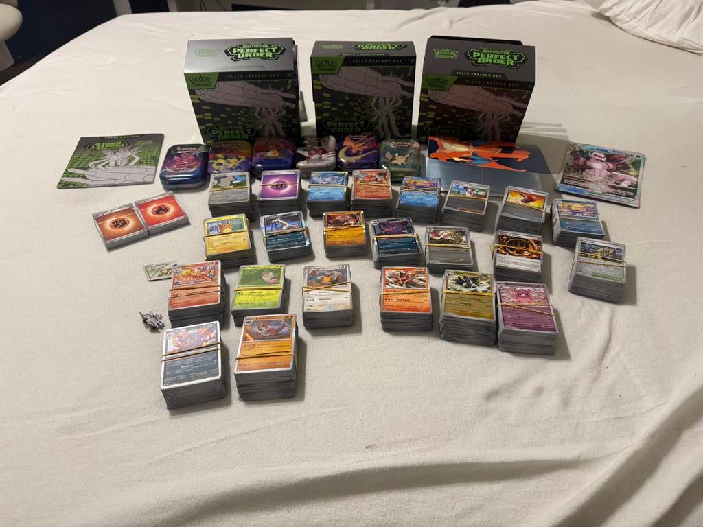 Pokemon Kaarten / Collectie + 2000 kaarten, Ophalen of Verzenden, Zo goed als nieuw, Meerdere kaarten