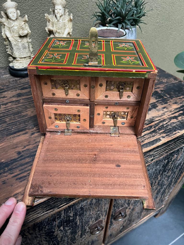 Indiase handbeschilderd kistje India teakhout handwerk India, Gebruikt, Teakhout, Minder dan 50 cm, Ophalen of Verzenden